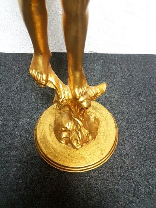 photo buy Gold Wooden Pillar With Angel Motif