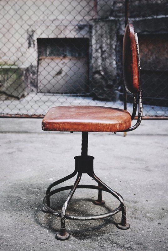 American Industrial Leather Swivel Chair, 1930s photo buy