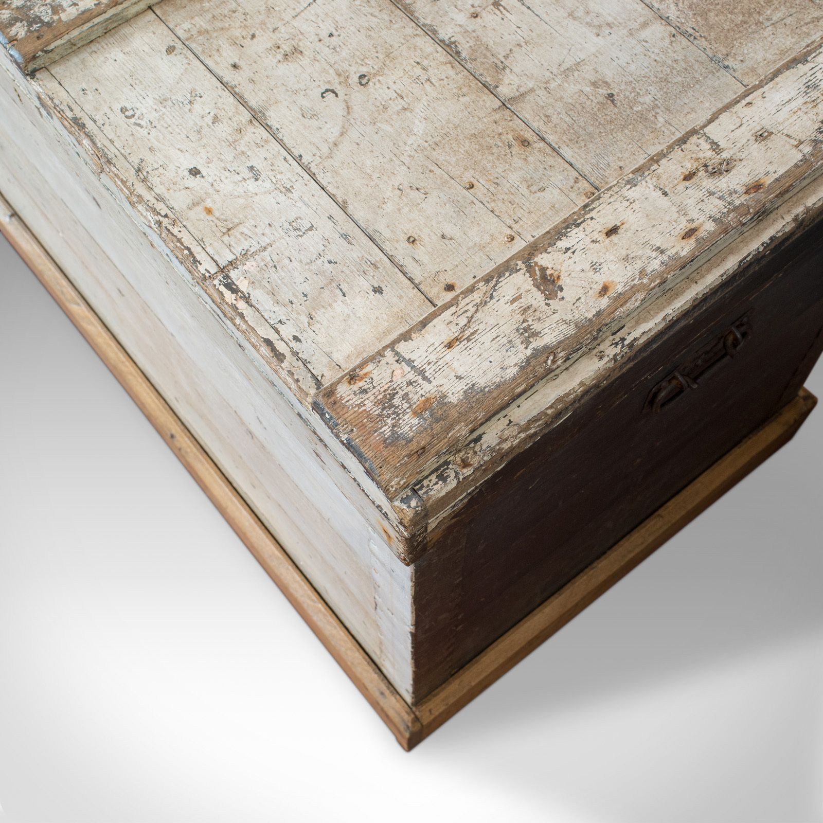 Antique Travel Trunk, English, Pine, Zinc Lined, Carriage Chest, Victorian photo vintage