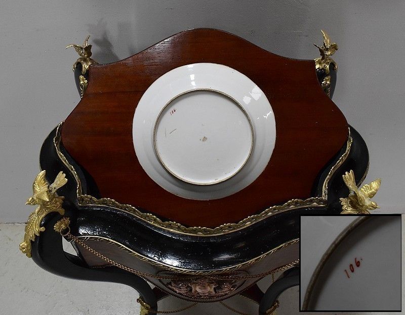 photo vinterior Planter In Bramble Veneer And Bla Planter In Bramble Veneer And Blackened Wood, Napoleon III Period, 19th