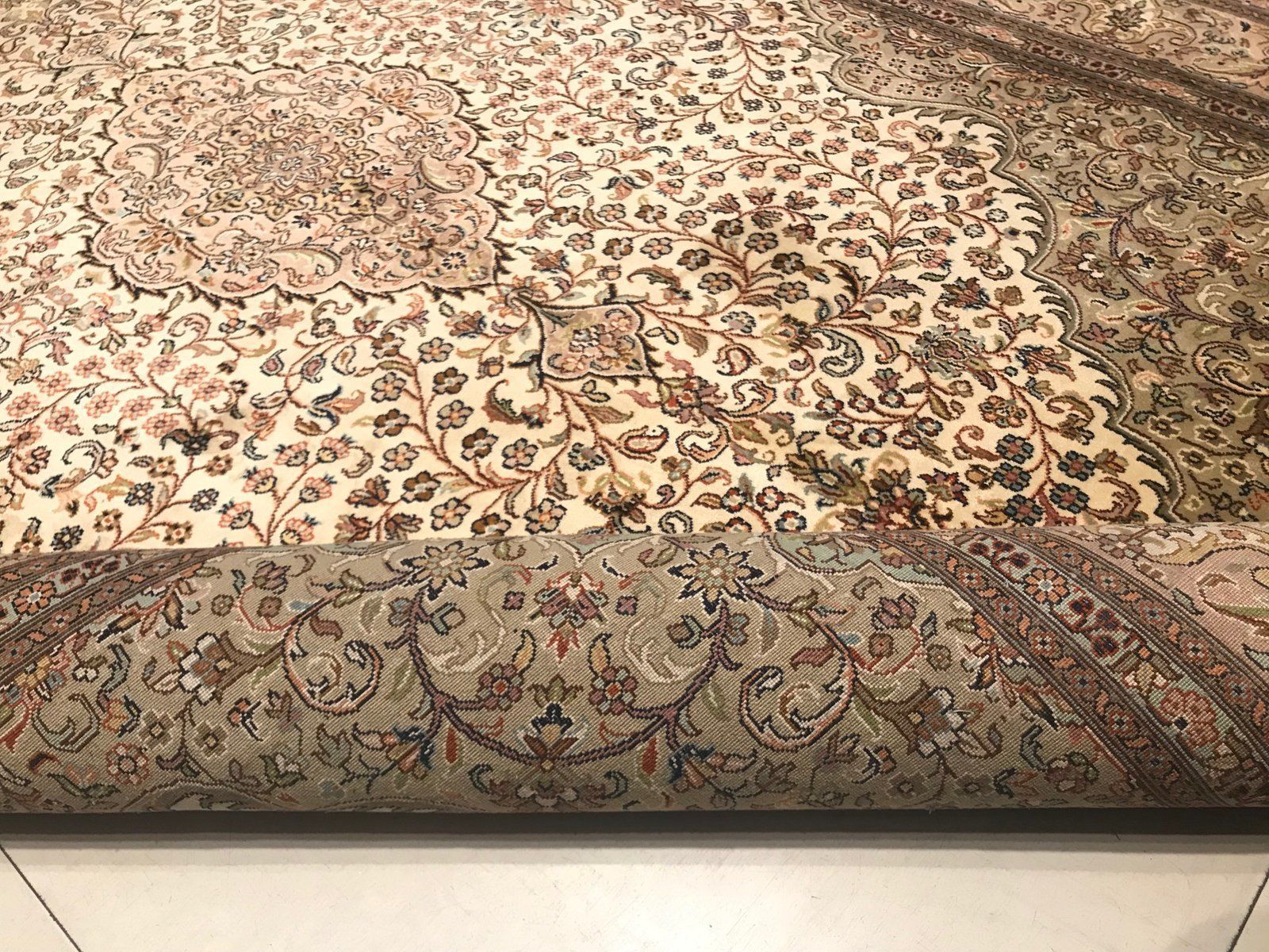 Alfombra Cashmere Carpet, 1954 photo Textiles