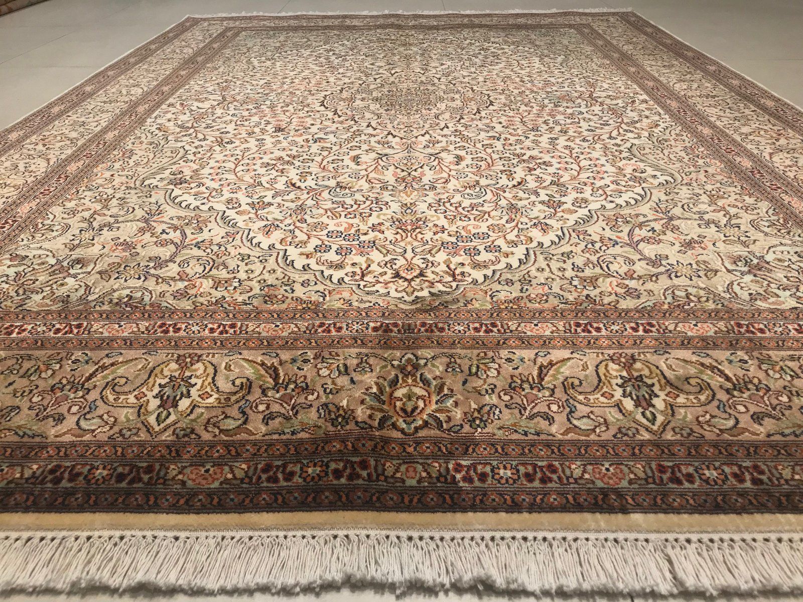 Alfombra Cashmere Carpet, 1954 photo vintage