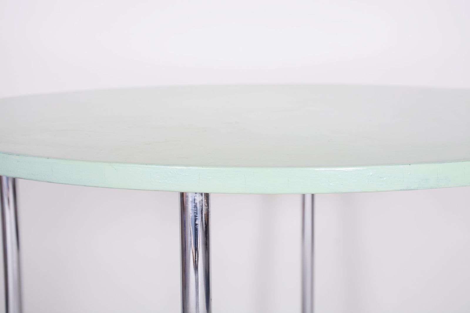 Round Table photo 770.0