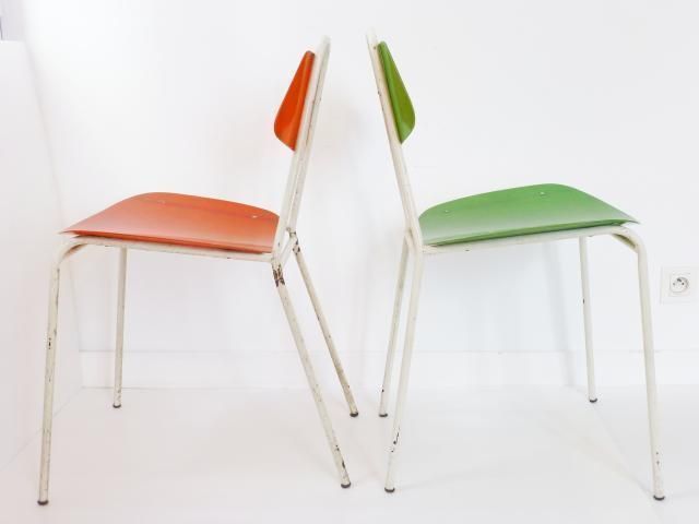 photo for sale Superb Pair Of Fiberglass Chairs 1950: French Work Of The 1950s