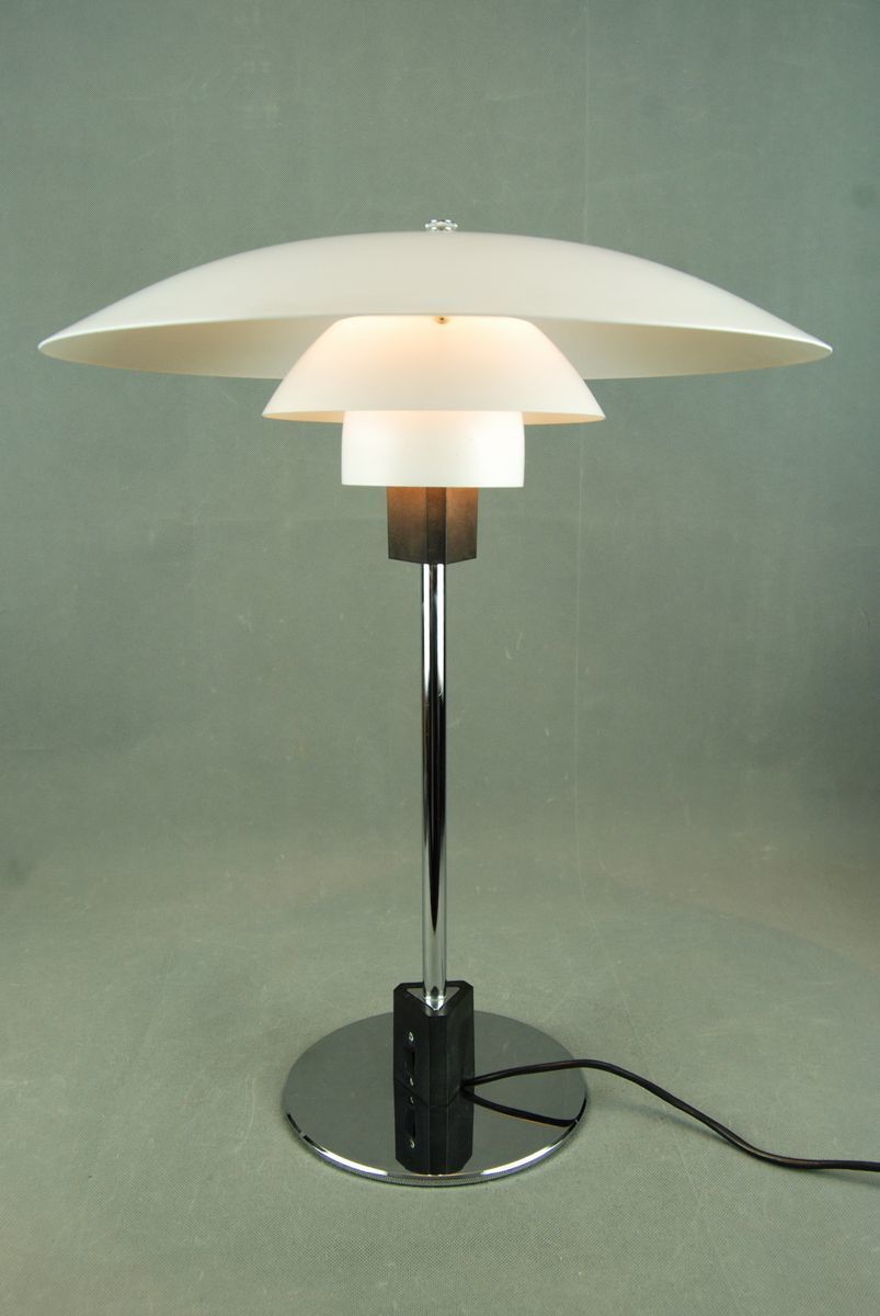 Ph 4/3 Table Lamp By Poul Henningsen For Louis Poulsen, 1980s photo Lighting