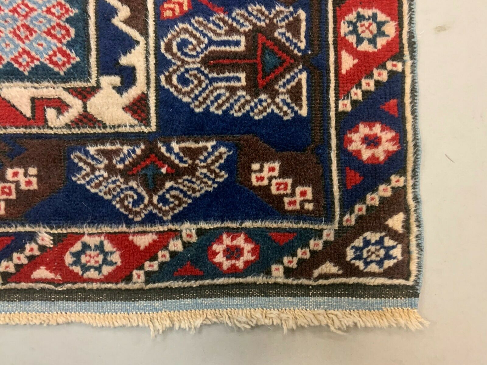 Turkish Tribal Rug Veg Dye 195x128 Cm Turkish Carpet photo Textiles