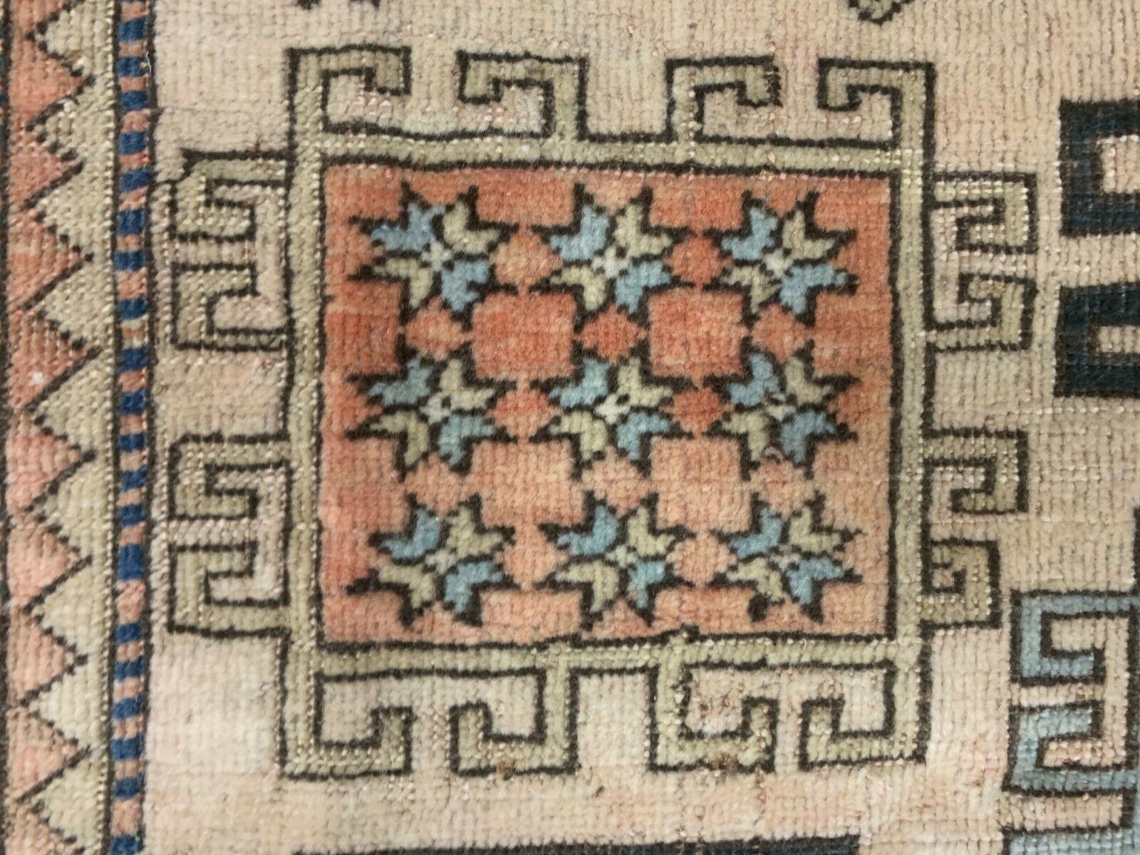 photo furniture Old Turkish Kazak Rug Oriental 240x165 Cm Vintage Carpet, Tribal Handwoven
