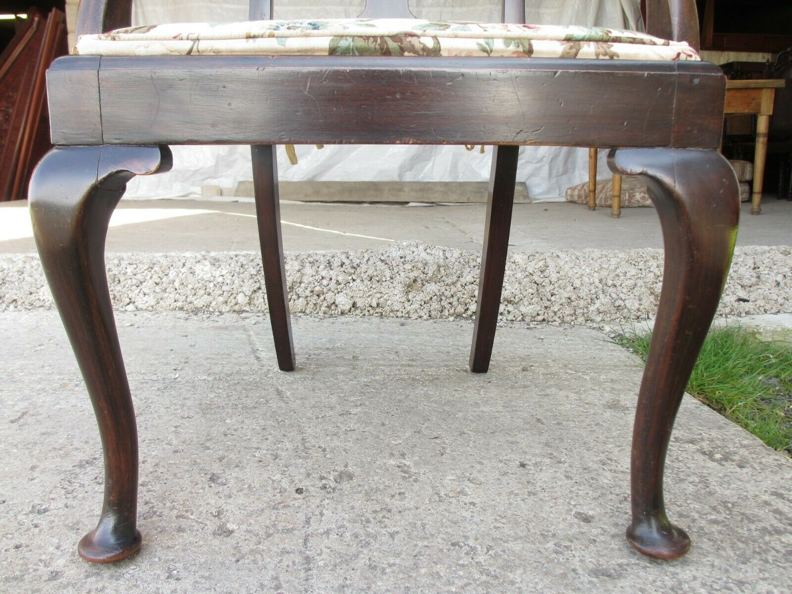 19th Century Mahogany Vase Splat Back Carver Arm Chair photo 266.0