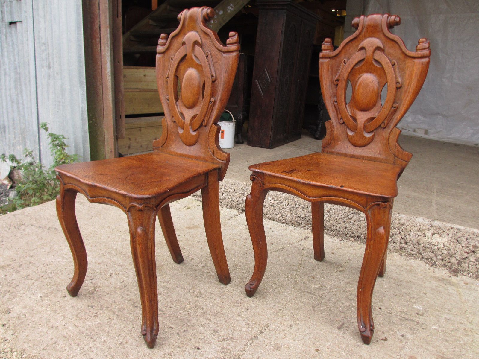 Pair Victorian Carved Golden Oak Shield Back Side/Hall Chairs Cabriole Legs