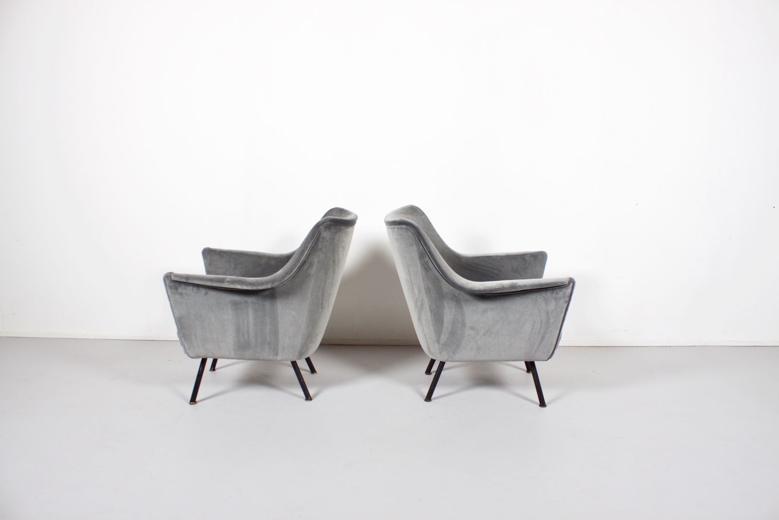 Pair Of Elegant Italian Mid Century Club Chairs, 1950s photo Furniture