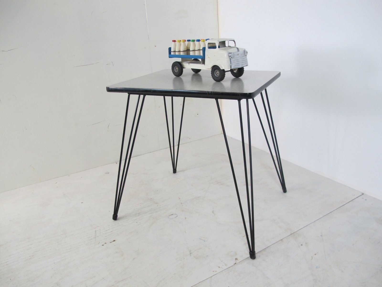 Dutch Modernist Formica Side Table From Negema, 1950s photo furniture