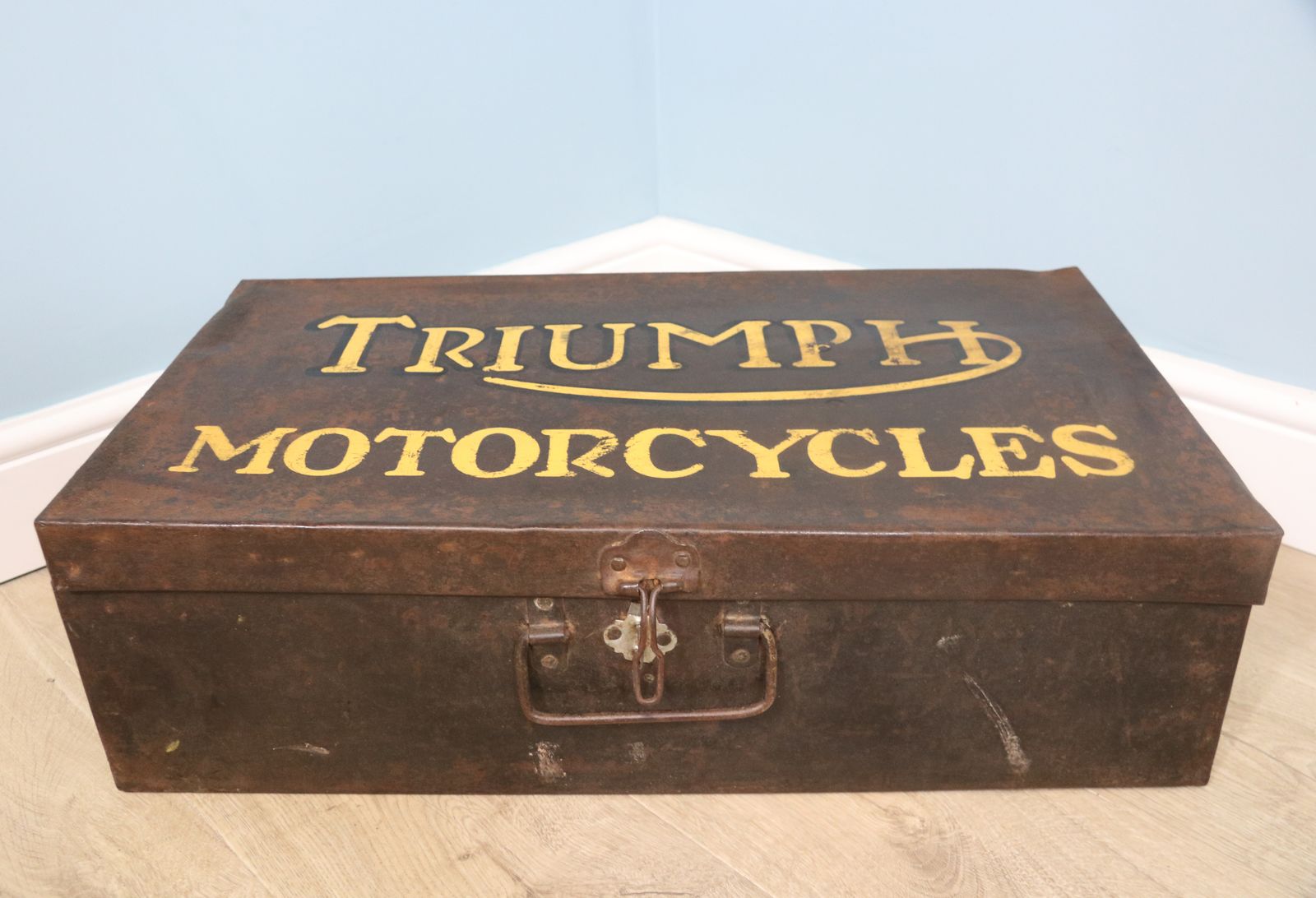 A Wonderfully Interesting Early 20th Century Vintage Weather Beaten Metal Trunk.
