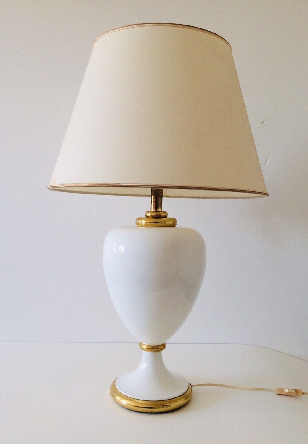 photo furniture Maison Le Dauphin Hollywood Regency Ceramic Table Lamp With Shade 1980s France