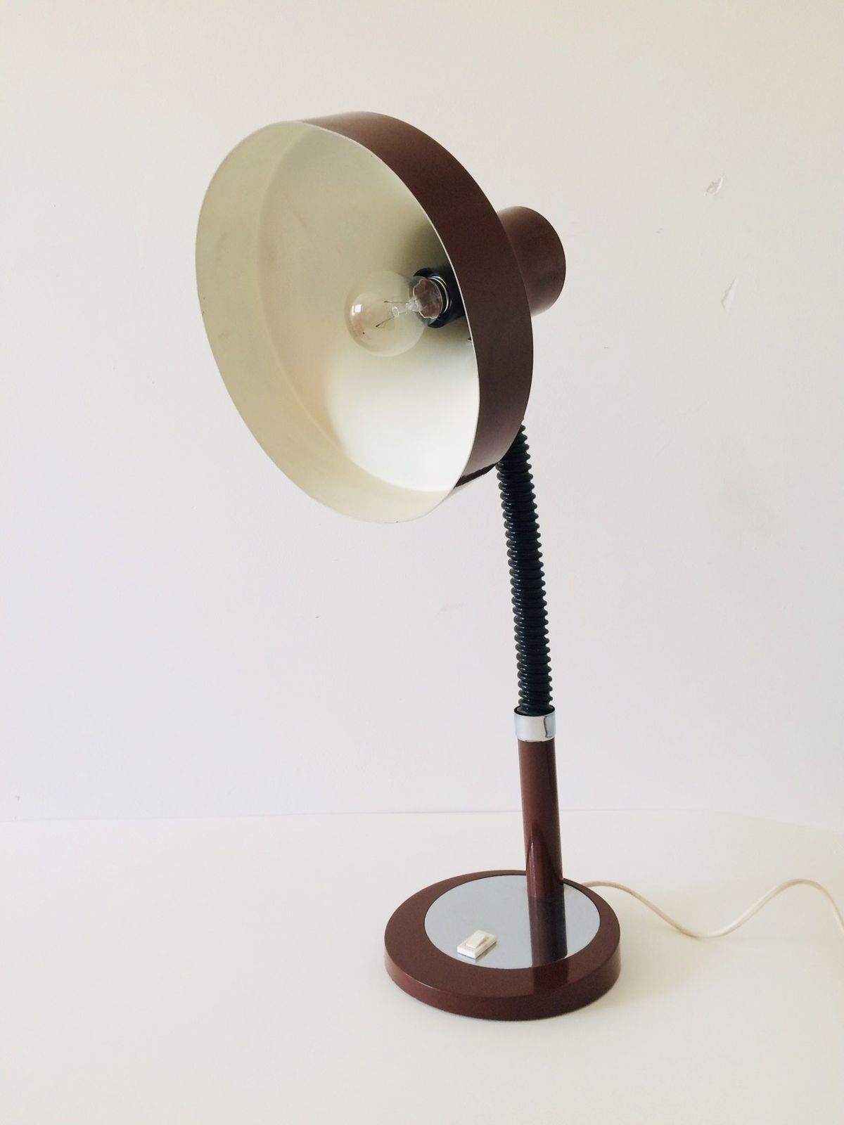 Verlichting Mid Century Modern Bureaulamp Uit De Jaren 1970, Duits Design, Bruine Oversized Kap photo