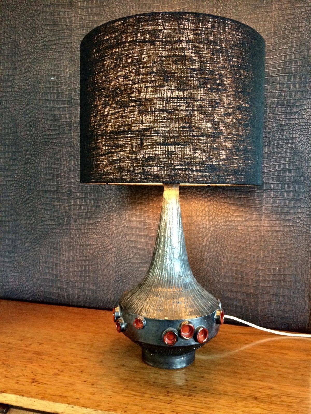photo for sale Belgische Art Pottery Tafellamp Van Perignem, Ca. Jaren 1960 – Ontwerp Rogier Vandeweghe