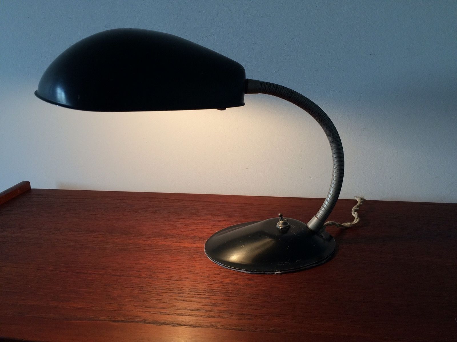Eagle USA Design – Industriële Verstelbare Metalen Bureaulamp, Ca. Jaren 1940 photo buy