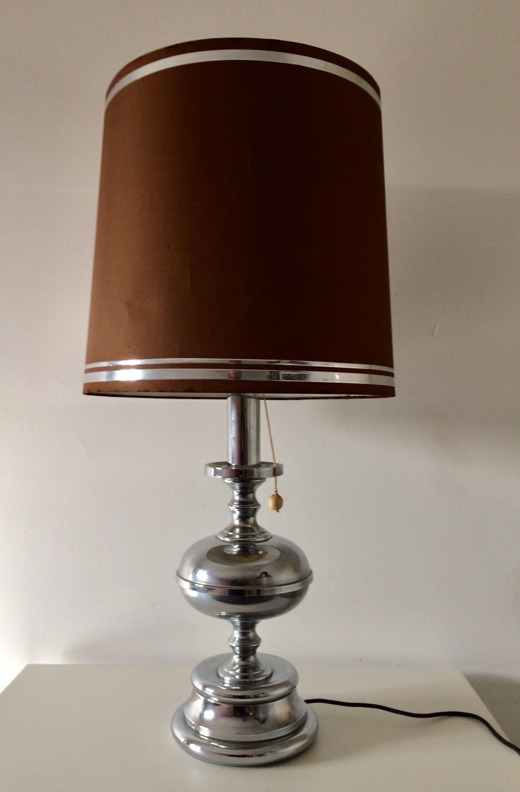 Mid Century Italiaans Design Jaren 1970 Xl Chromen Tafellamp Met Kap photo furniture