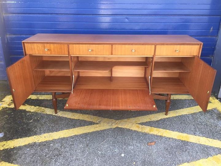 Mid-Century jaren 1960 Greaves & Thomas Dressoir / Drankenkast photo Meubels