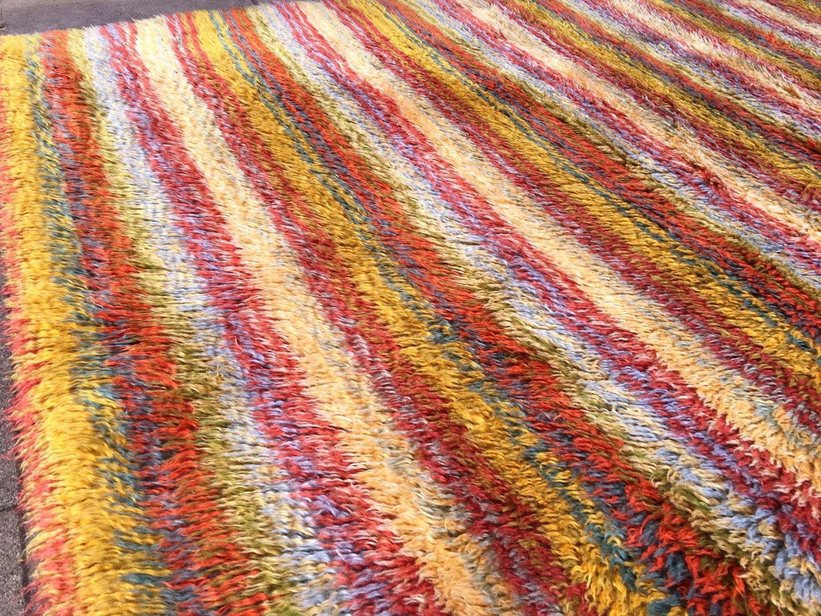 photo furniture Mohair Rug Turkey 7.9 X 5.6 Ft / 240 X 170 Cm Oushak Long Pile Cosey Shag Super Soft Carpet