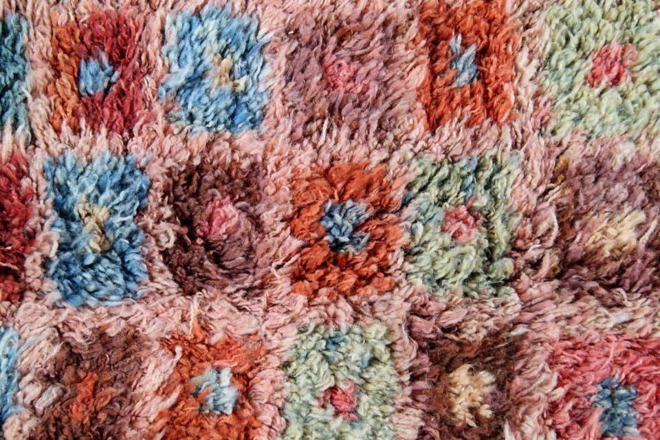 Handmade Moroccan Rugs, Shaggy Rugs, Pink And Red Primitive Carpet For Sale photo Textiles
