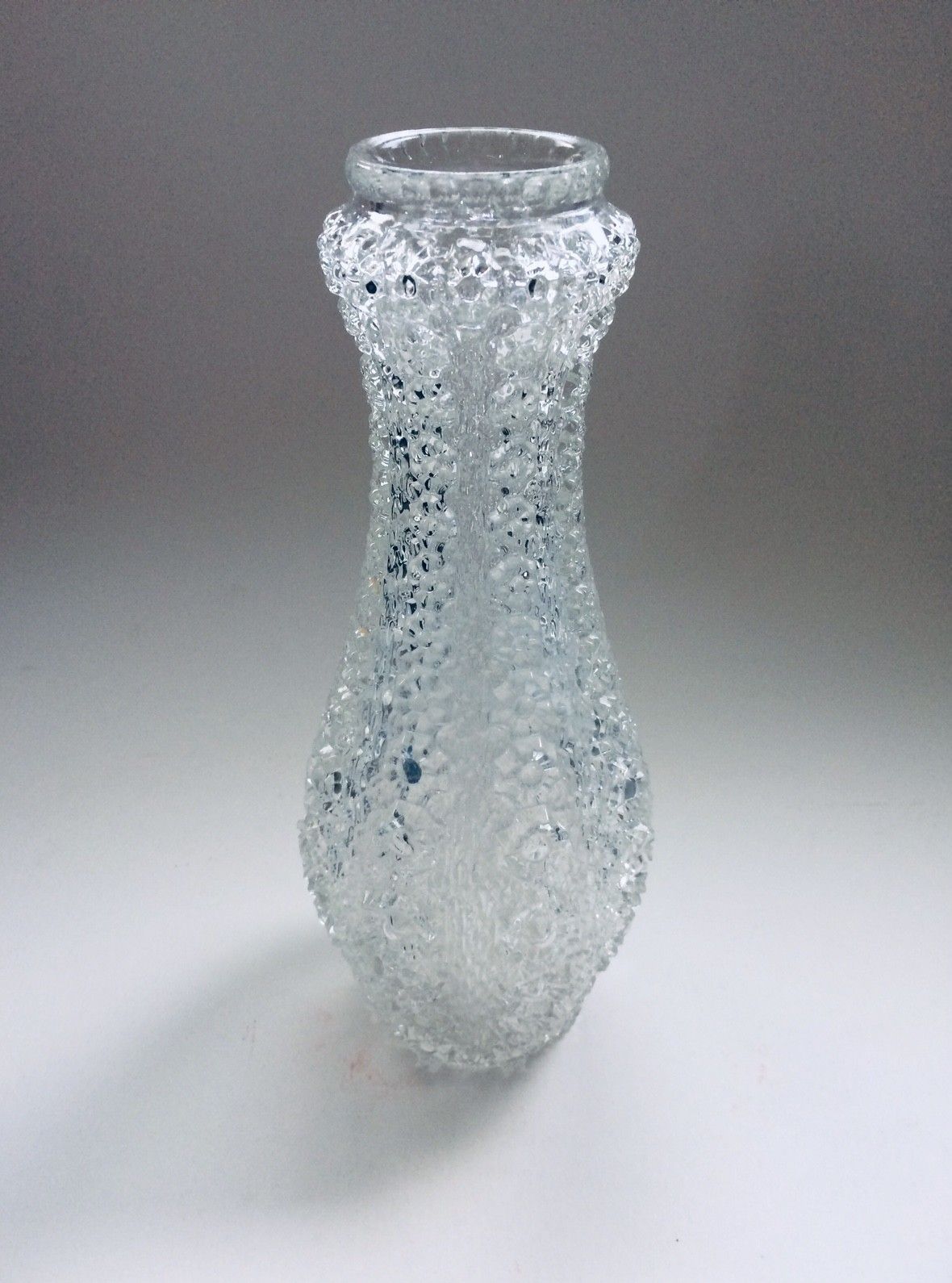 Scandinavisch Design Vaas In Helder Kunstglas, Finland, Jaren 1960 photo for sale