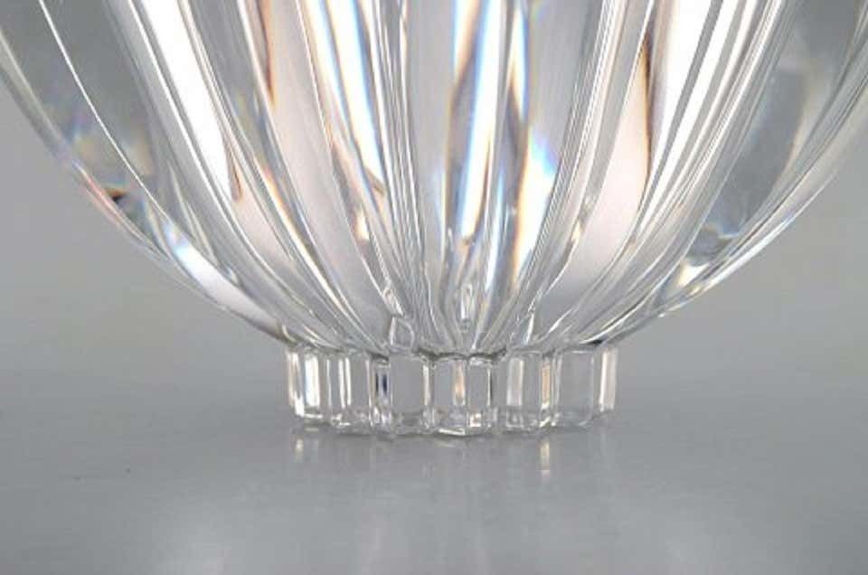 Orrefors, Sweden, Large Modernist Bowl In Clear Art Glass, Stylish Design, 1980s photo vinterior