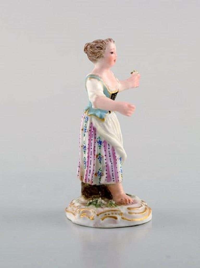 Rare Meissen Miniature Figure After Johann Joachim Kändler, Girl With Flowers photo Home Decor