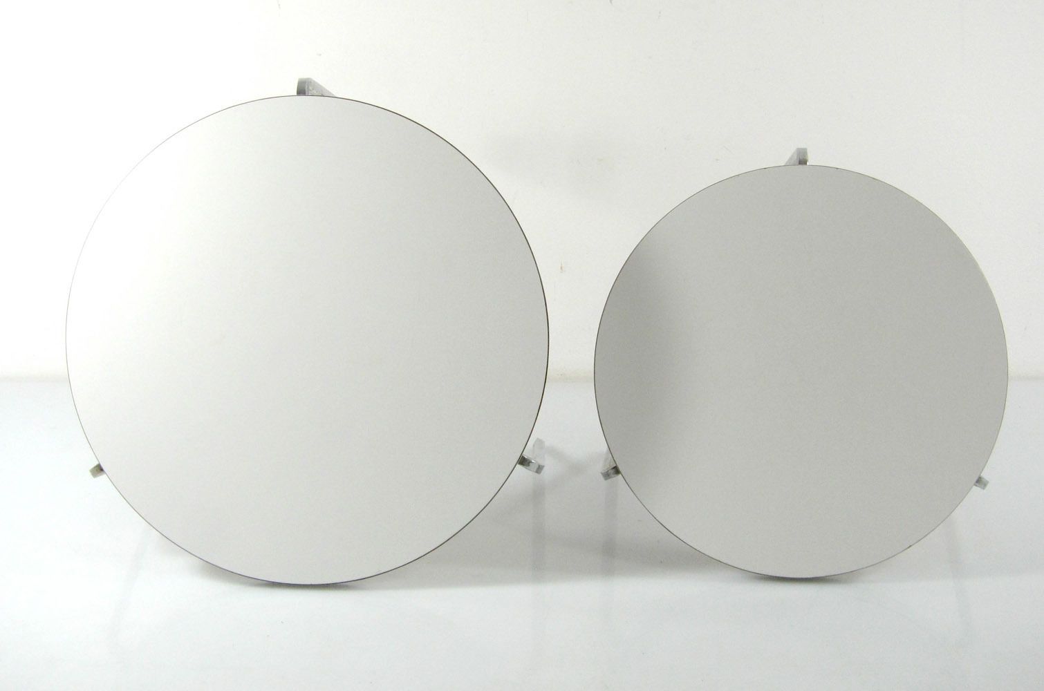 Ronde Bijzettafels In Sixties Design