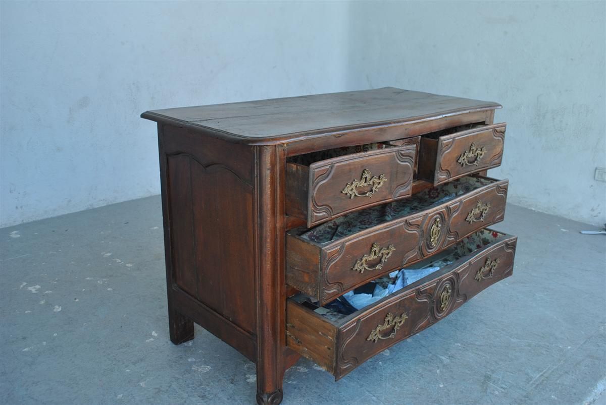 Curved Chest Of Drawers In Beech, 18th Century photo for sale