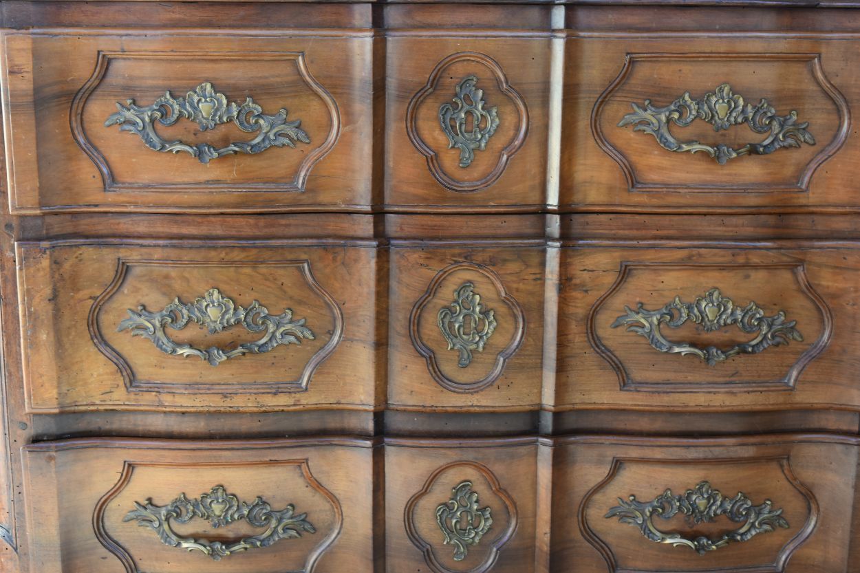 Louis XV Crossbow Chest Of Drawers In Walnut, 18th Century, photo 5370.0