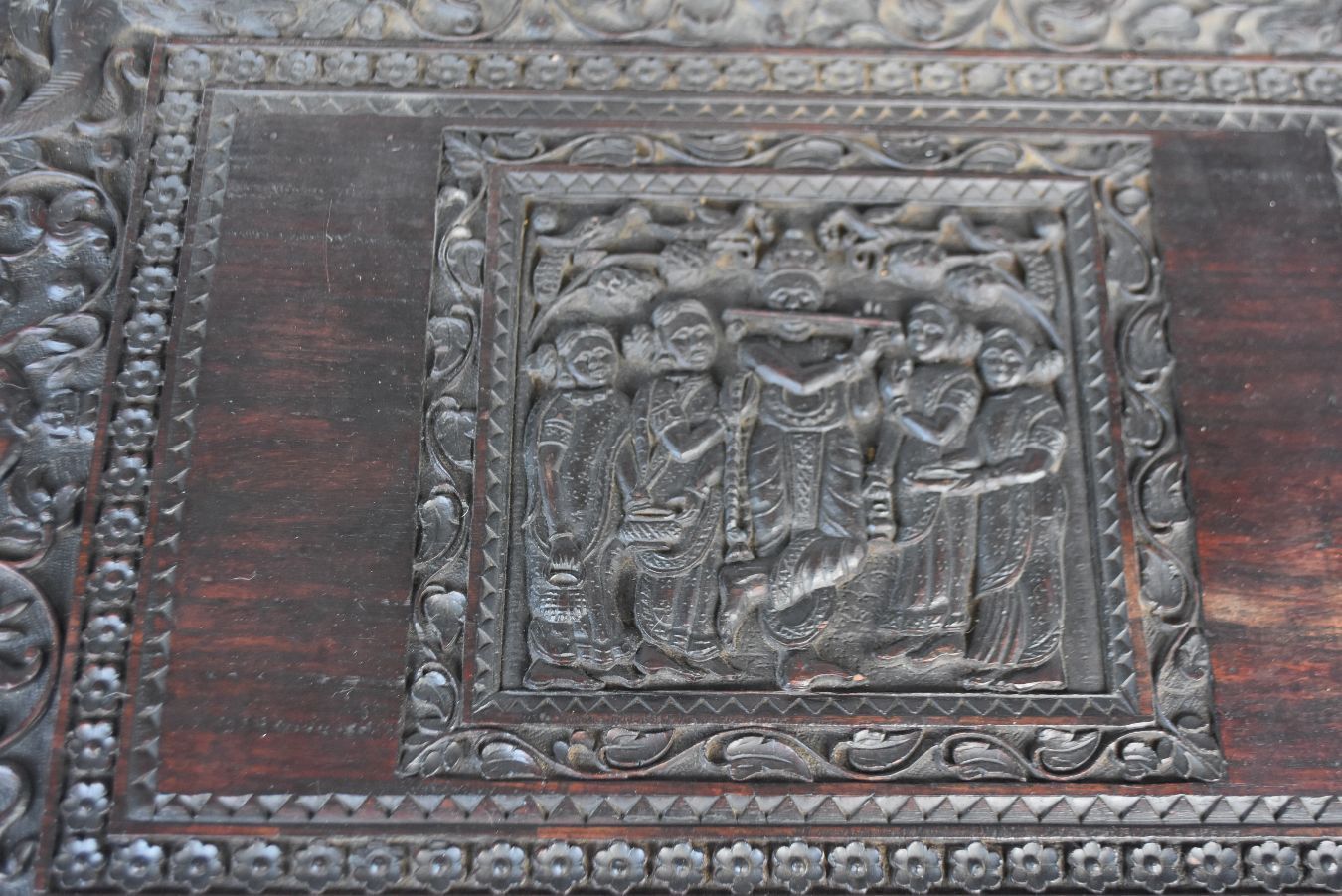 2069.0 Tea Table End Of Indian Rosewood Sofa Carved Xi Xth 2 photo