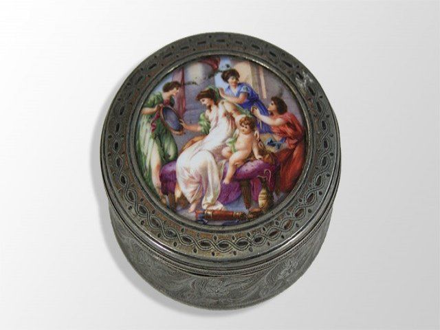 1880 Porcelain Pill Box