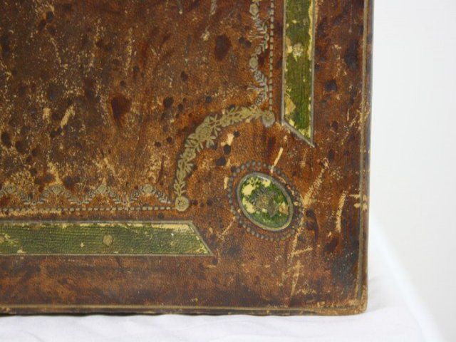 Jewelry Box In Decorated Leather photo 327.0