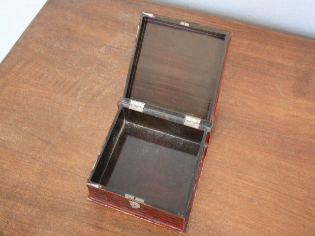 Box Or Jewelry Box In Lacquer 1900 photo buy
