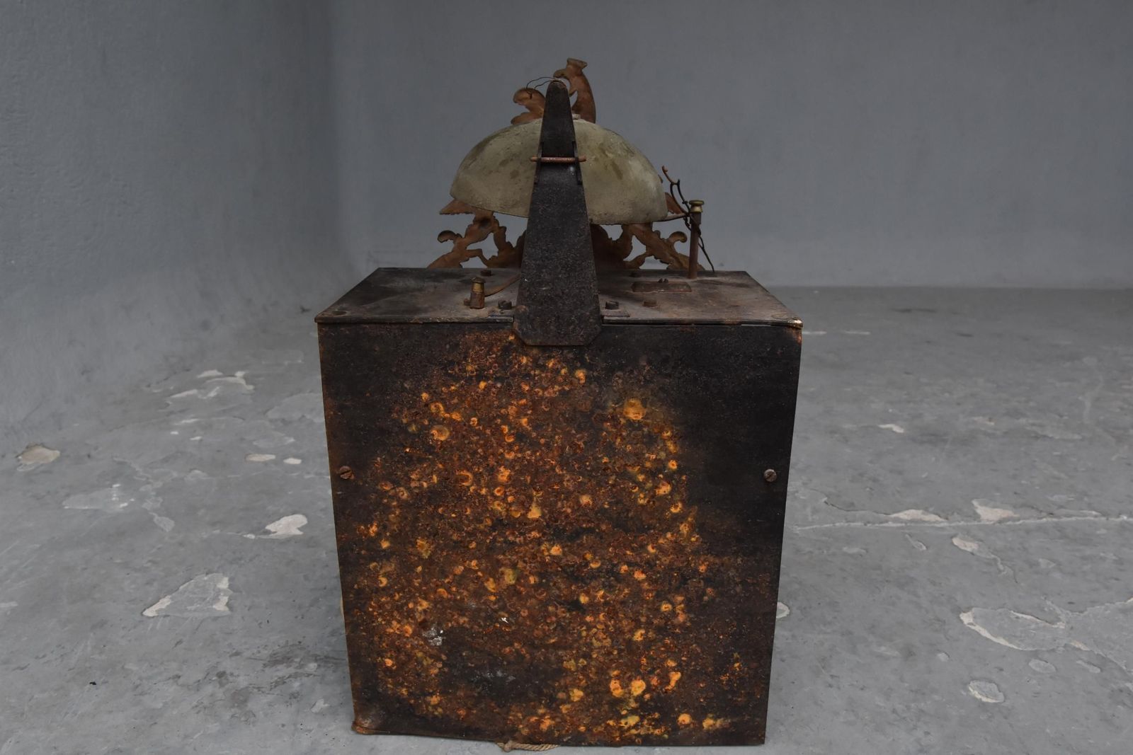 18th Century Rooster Comtoise Movement photo Home Decor