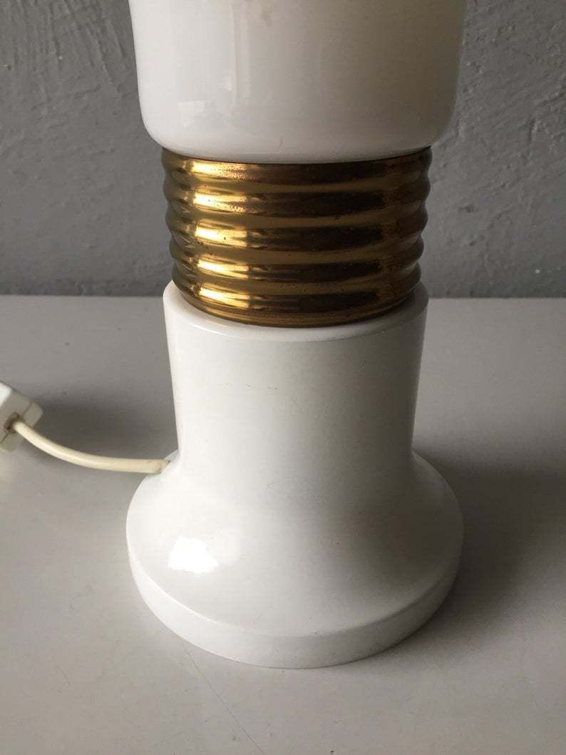 Pure Beauty 70s Milk Glass Bulb Table Lamp   White Metal And Brass Body   Made In Italy photo vinterior