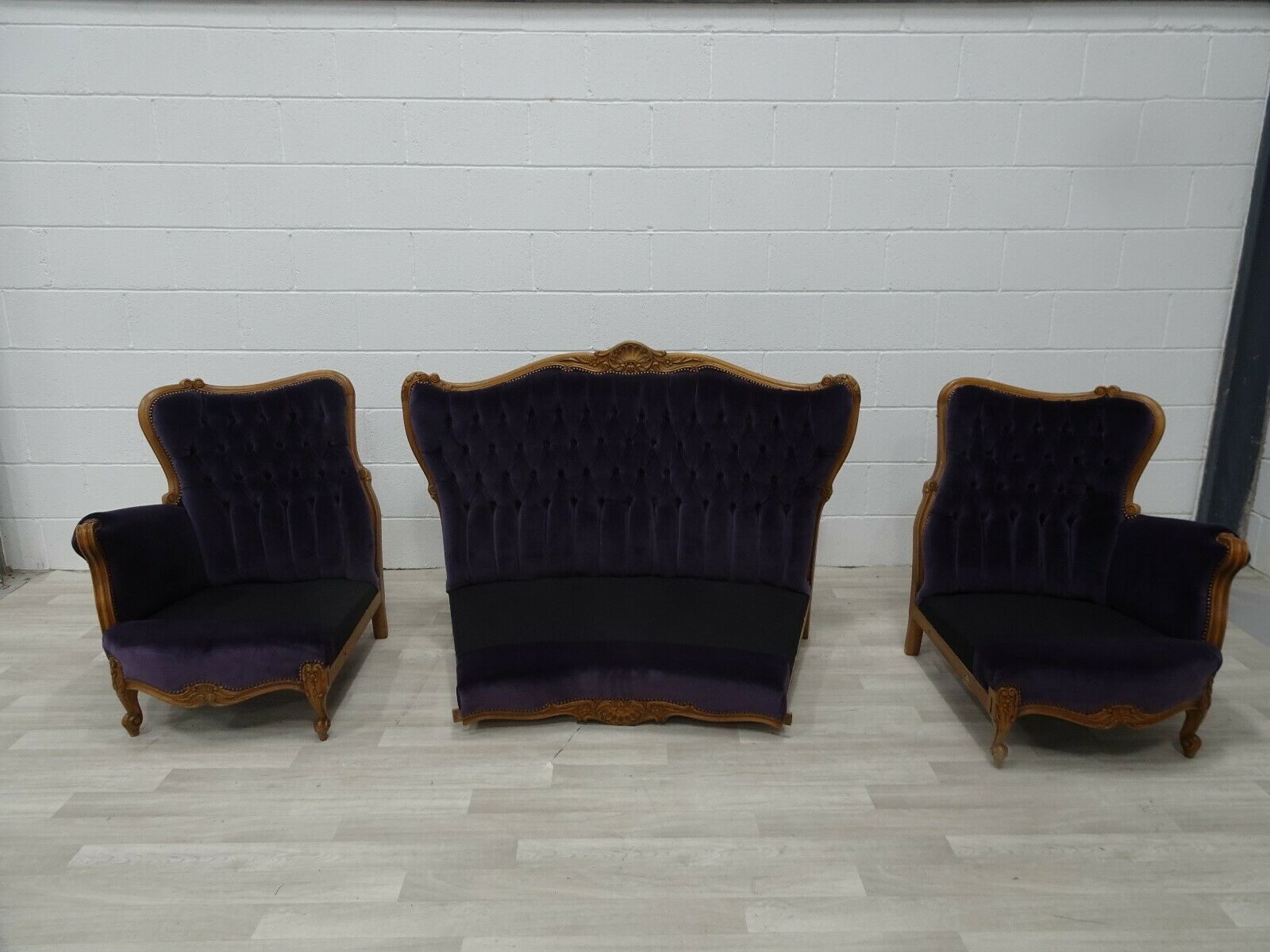photo for sale Beautiful Carved French Baroque Curved Sofa In Luxurious Lilac Velvet