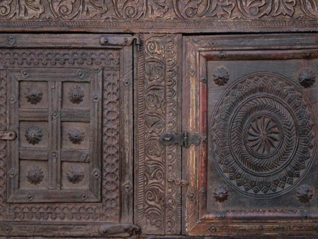 photo vintage Carved Wooden Chest Of Old Elements