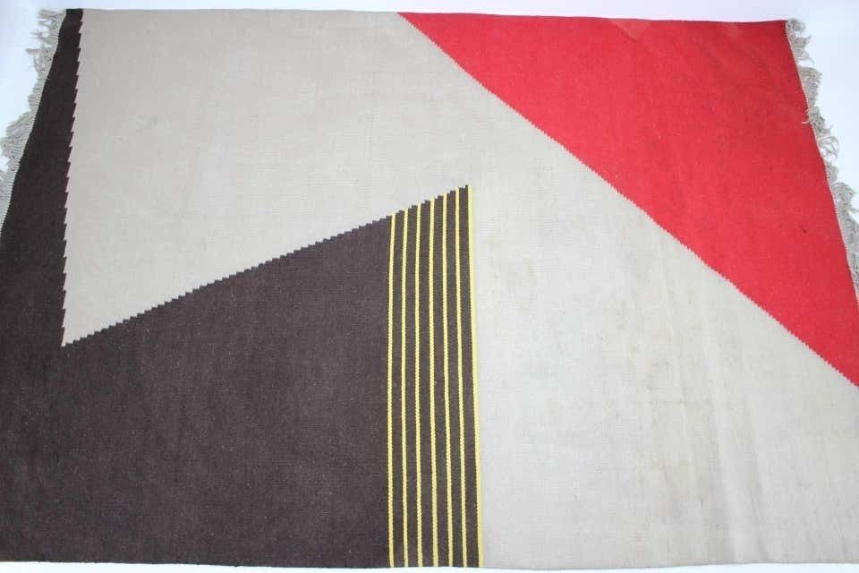 Mid-Century Geometrisch Avant-garde Kilimkleed In De Stijl Van Antonín Kybal, Ca. Jaren 1950 photo Textiel