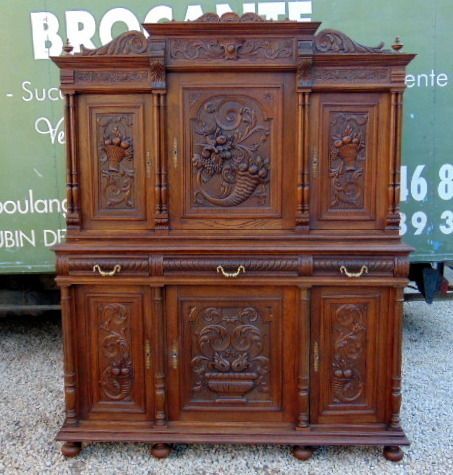 Henri II 2 Parts Sideboard