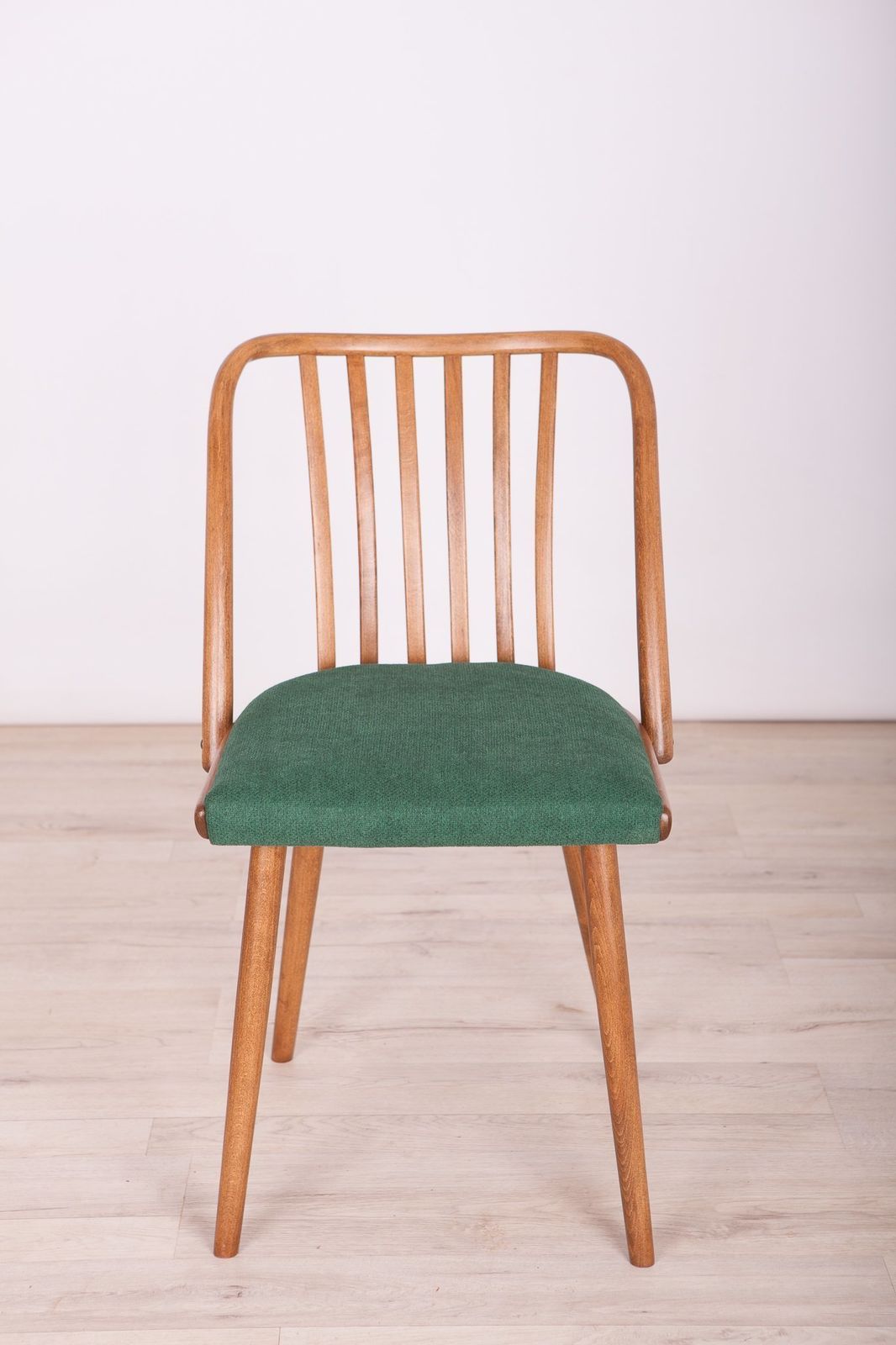 Green Dining Chairs By Antonín šuman For Ton, 1960s, Set Of 4 photo for sale