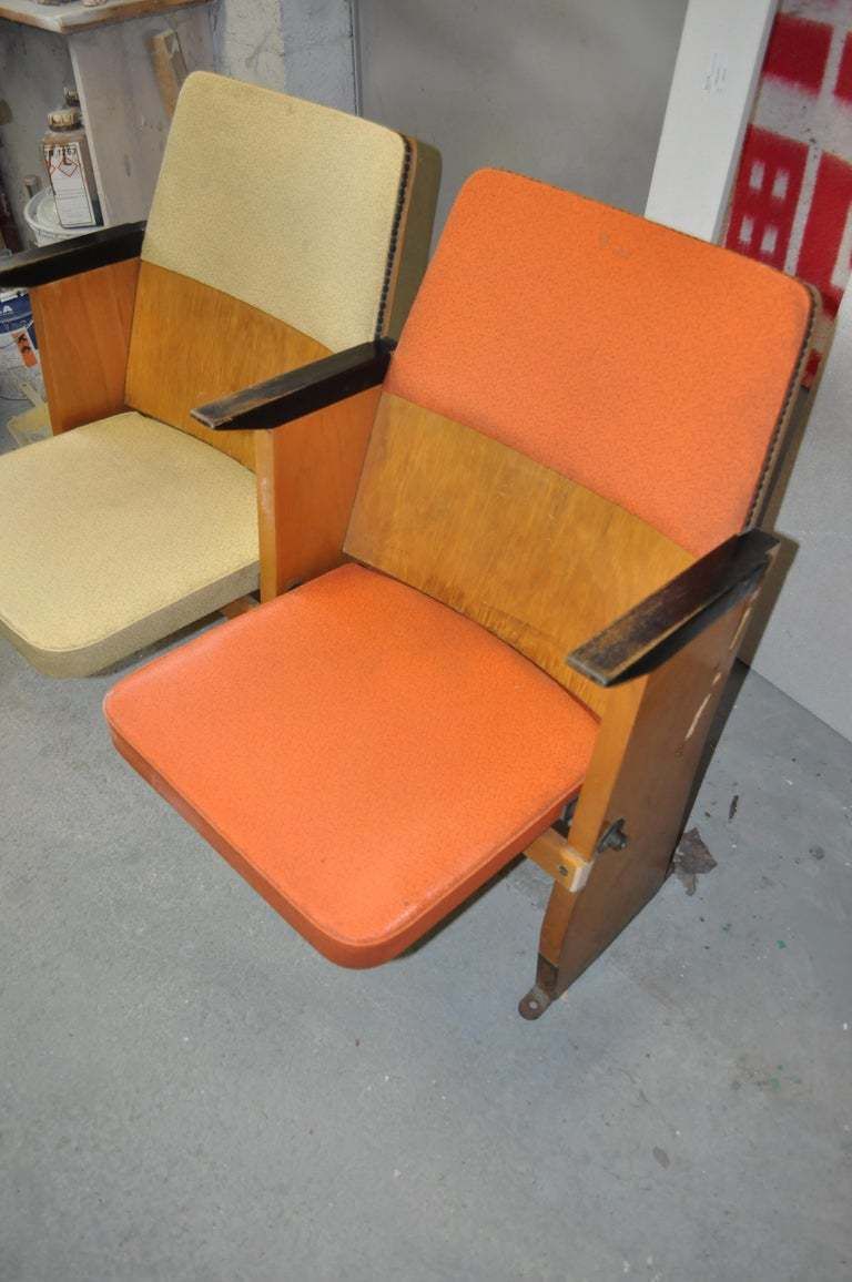 Mid Century Hungarian Cinema Seats, Circa 1950s / 2 St photo vinterior
