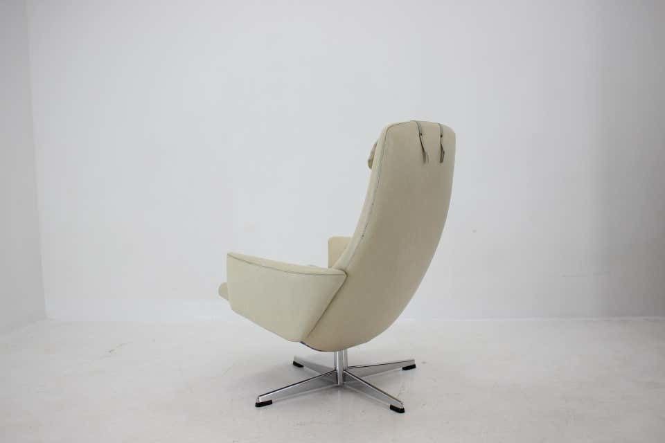 Sweden Beige Swivel Chair For Asko, 1970´S. photo vinterior
