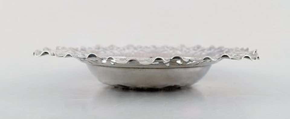 Charles Boyton & Son, London, Pierced Ornamental Bowl In Silver, 1910s photo 294.0