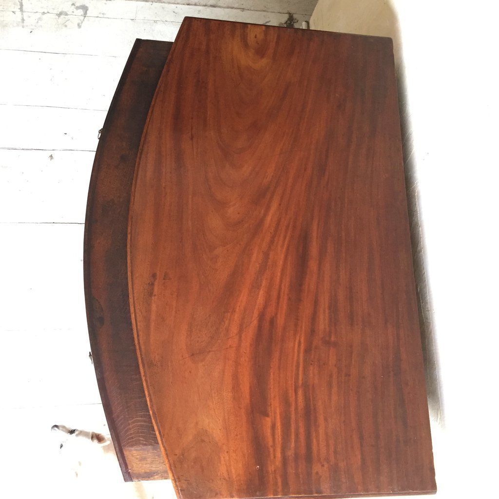 3135.0 18th Century Mahogany Chest Of Drawers photo