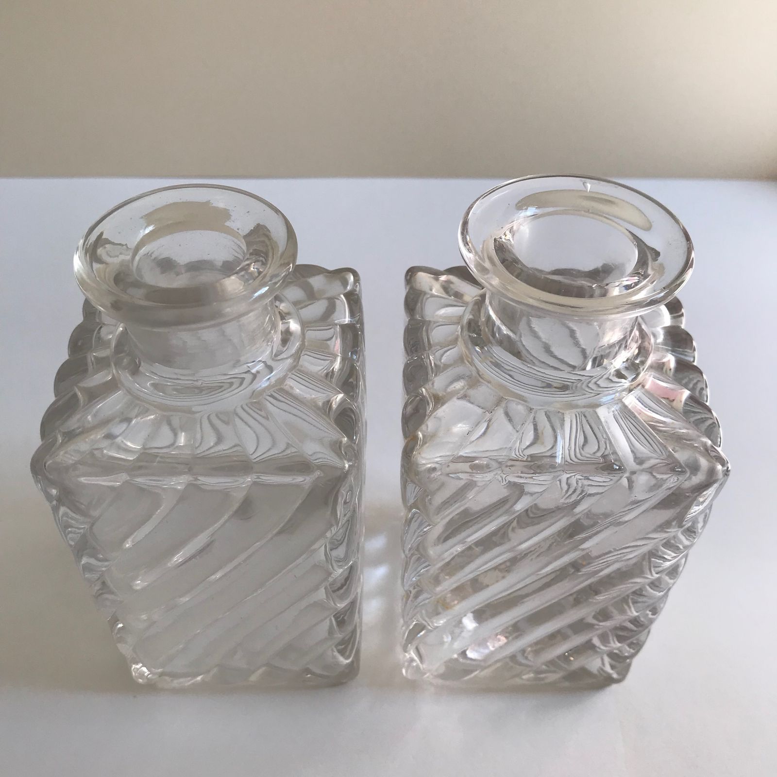 photo vinterior Baccarat Square Base Swirl Bamboo Design Crystal Small Decanters  Set Of 2