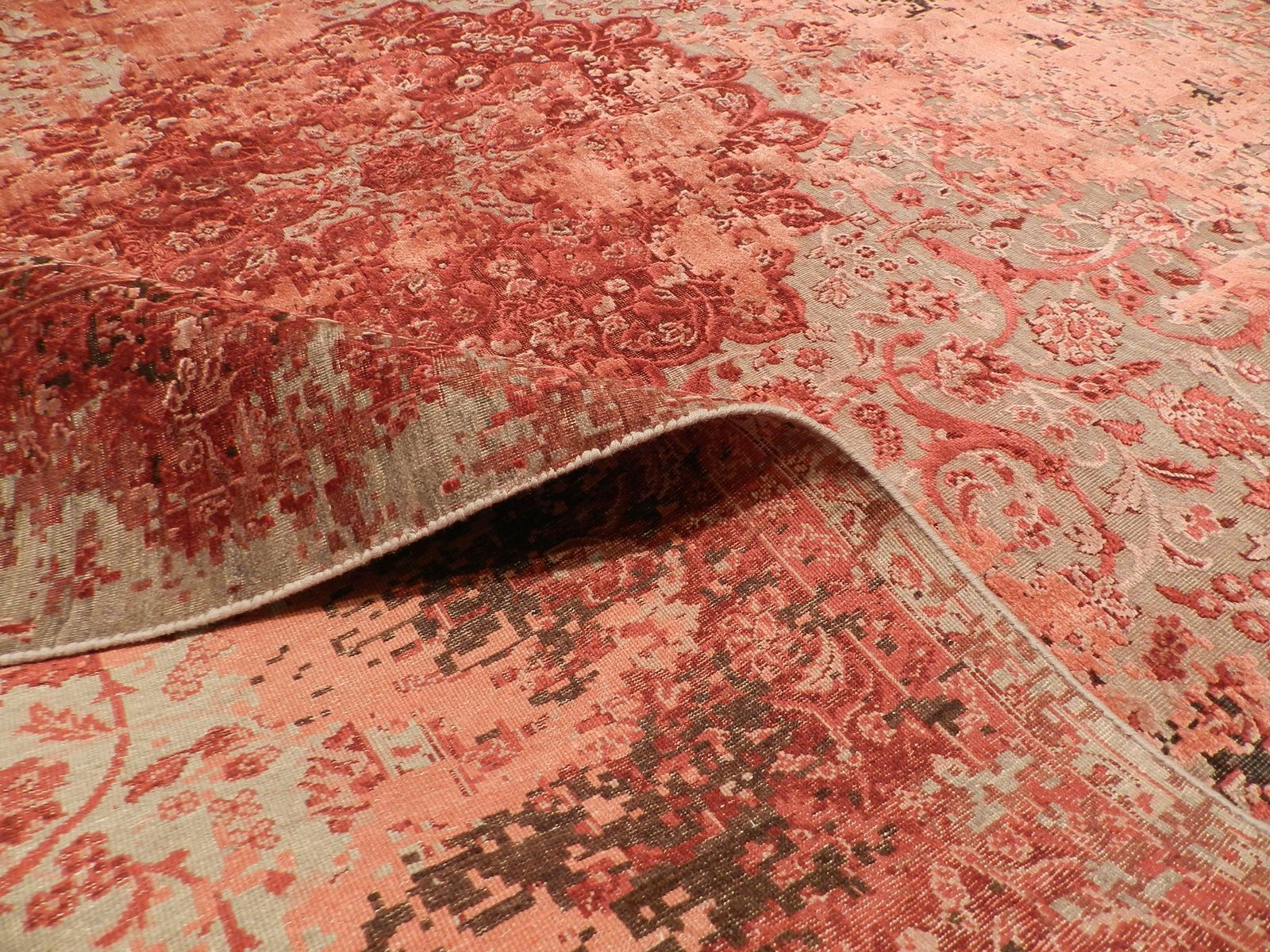 Model Alfombra Vintage 11/11 Carpet From Zenza Contemporary Art & Deco photo for sale