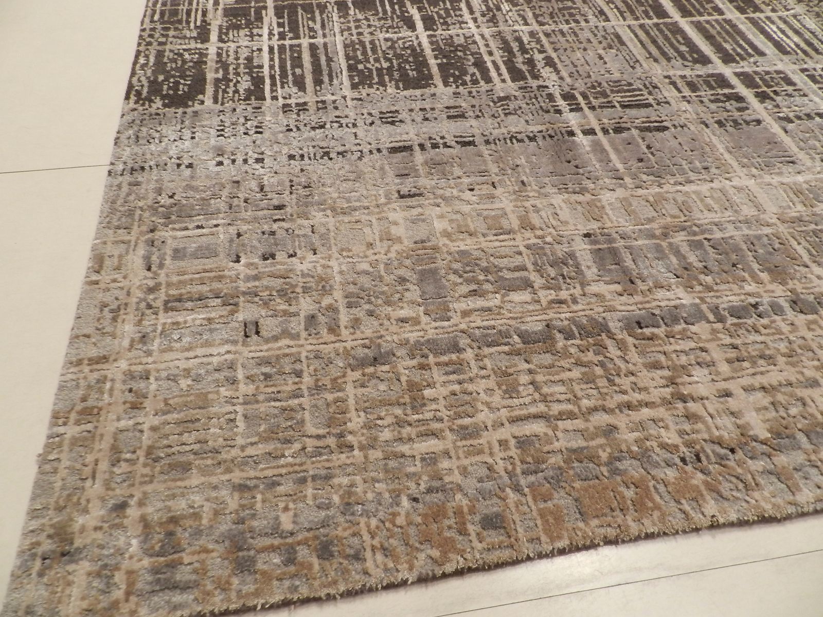 Alfombra Rajasthan Carpet From Zenza Contemporary Art & Deco photo for sale