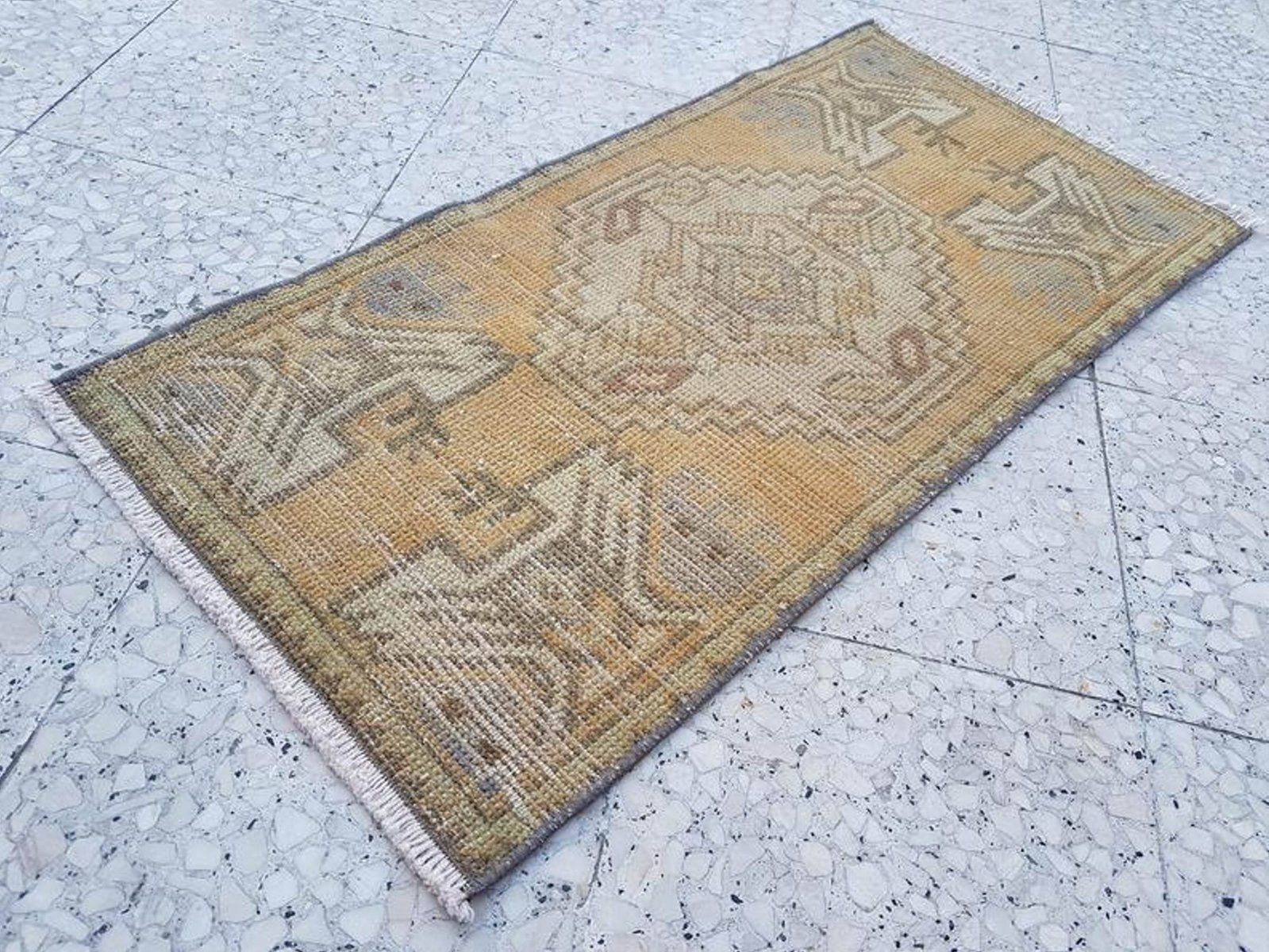 Vintage Turkish Rug, 1970s photo furniture