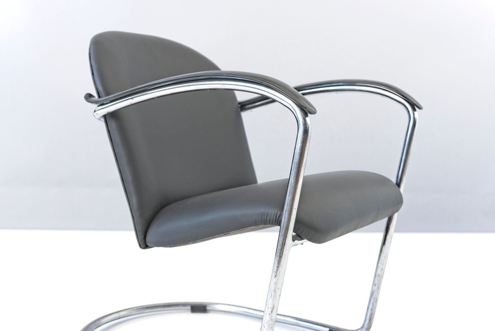 photo for sale Dutch Nr. 414 Cantilever Armchair By Willem Hendrik Gispen For Gispen, 1930s
